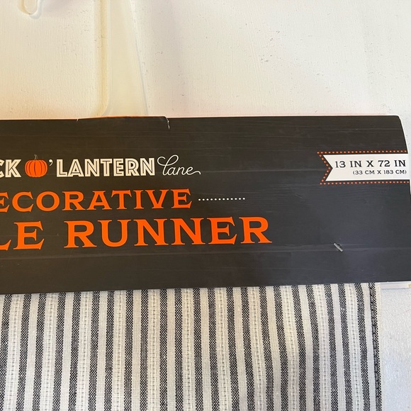 Halloween Rustic Farmhouse Striped Table Runner BOO Patch Eyeballs Webs - Picture 4 of 7